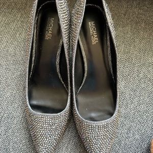 Michael Kors Alina Flex Pumps in Anthracite. Worn once, never worn outside